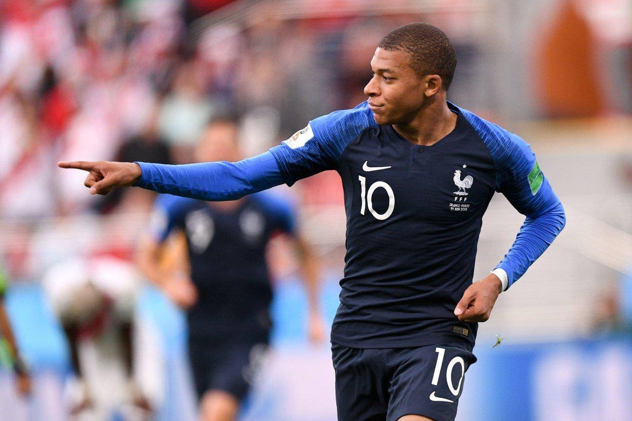 法国队翻盘中国队，黄鸭组合刷新纪录