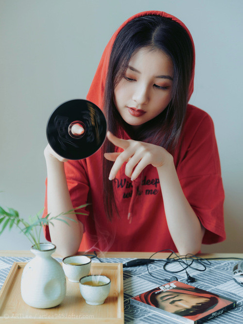 威尔士对阵巴拉圭，当红龙遇到南美猎豹，姆巴佩关键回合从不手软