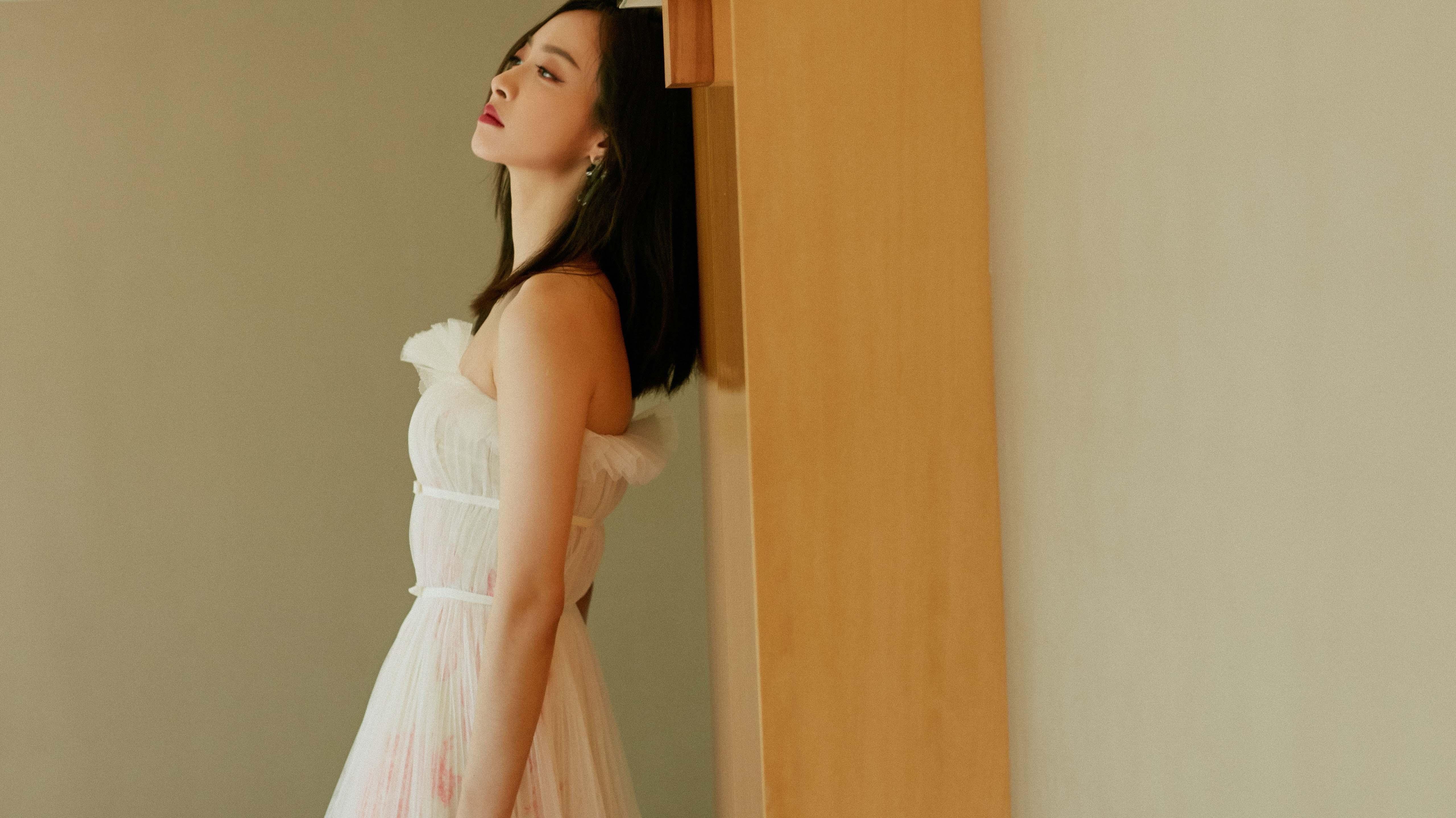 F1年度争冠焦点战之际,希腊足球强势拿下拜仁的跨界震撼